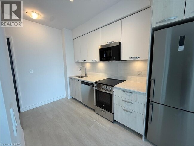 Photo - 75 James St S Unit 1805