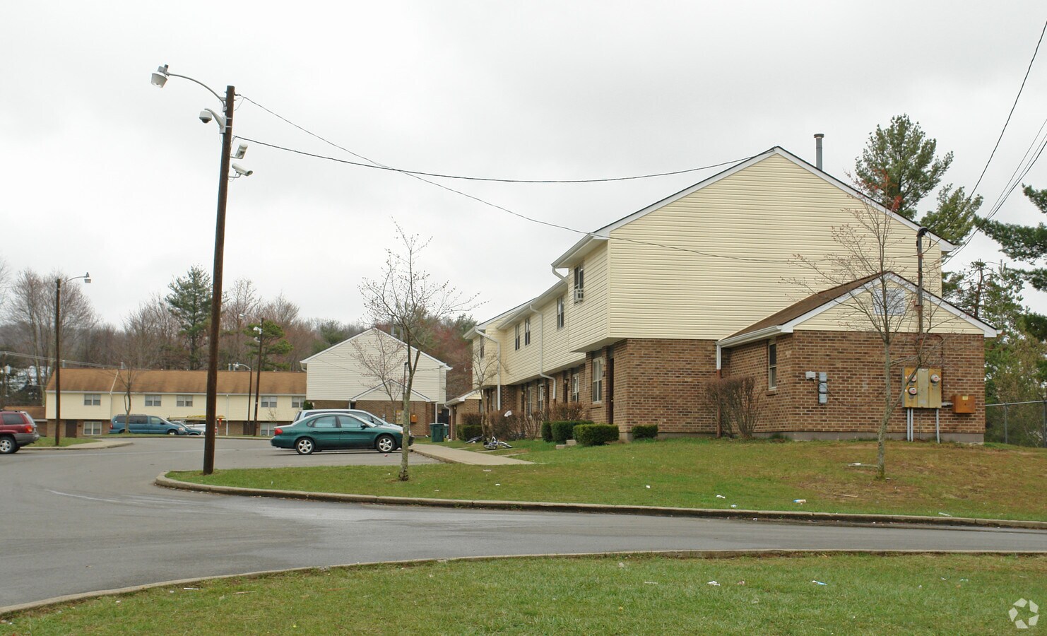 Photo - 420-455 Lewis Ritchie Dr