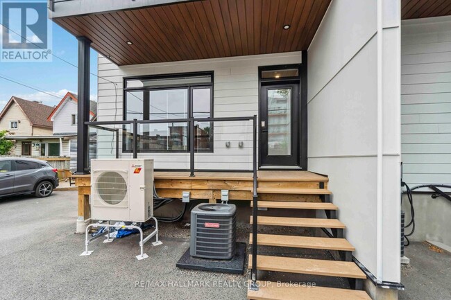 Photo - 72 Armstrong St Unit E