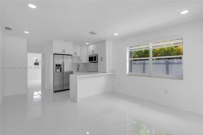 Photo - 2638 SW 30th Ct Unit 2638