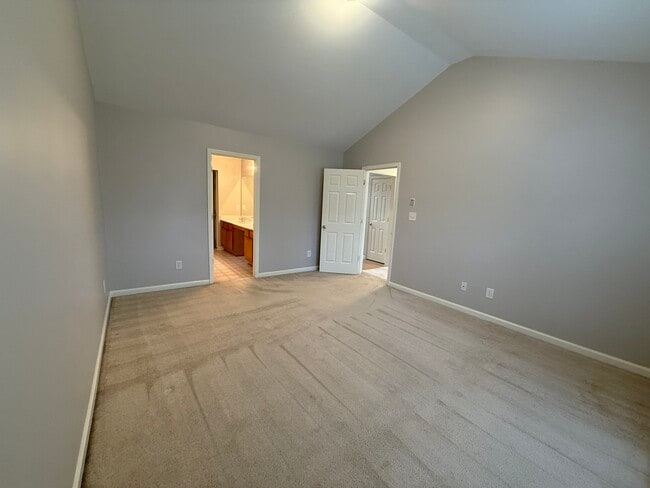 Photo - 2350 Walnut Tree Ct NE