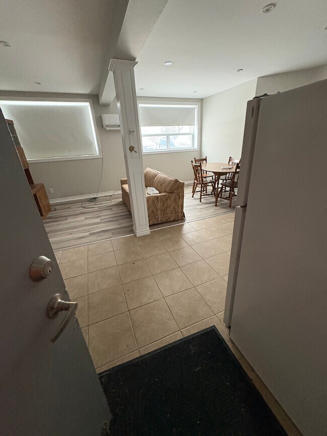 Photo - 21 Stirling Ave S Unit 34