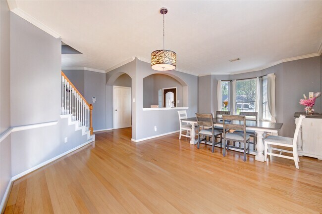 Photo - 1731 Maryvale Dr