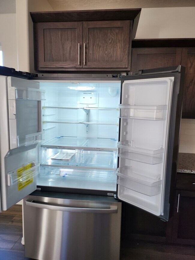 Photo - SUMMER SPECIAL - $500.00 OFF FIRST FULL MO...