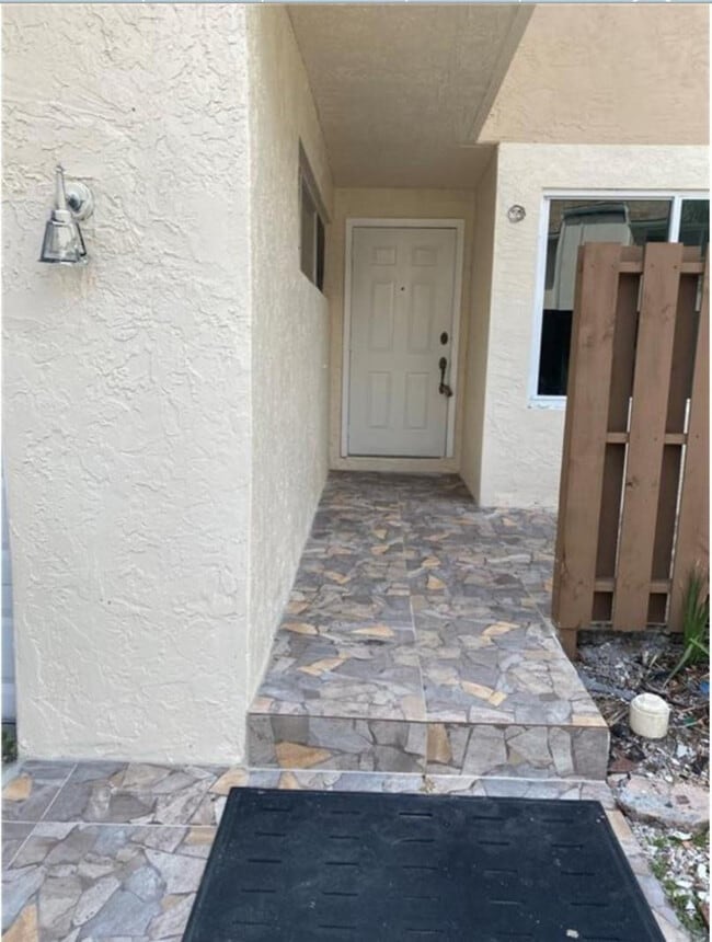 Photo - 8233 NW 8th Ct