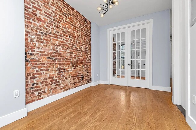 Photo - 540 Bainbridge St. Unidad 2L