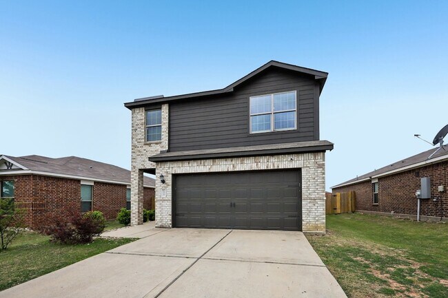 Photo - 1927 Churchill Downs Dr