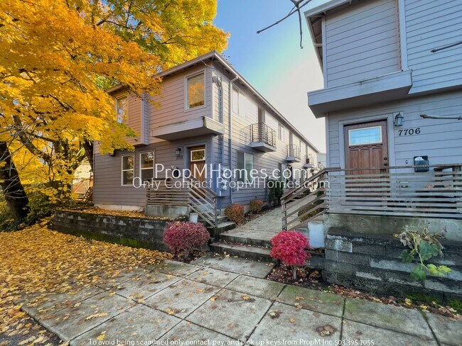 Building Photo - Trendy Updated SE Portland Bungalow with Balcony! Unit 7712 SE Washington Street