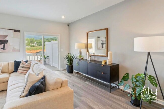 Photo - 4959 Lexi Ln