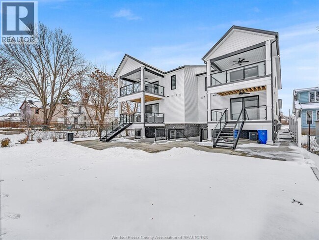 Photo - 322 Ramsay St