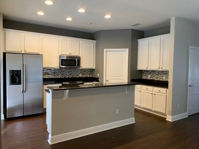 Photo - 7751 Fairgrove Ave