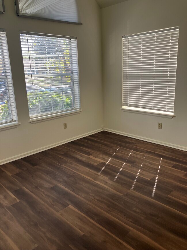 Huntington Ridge Apartments