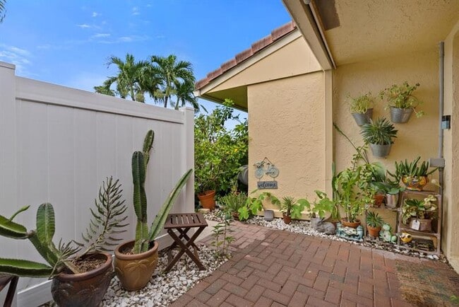 Photo - 6734 Bridlewood Ct