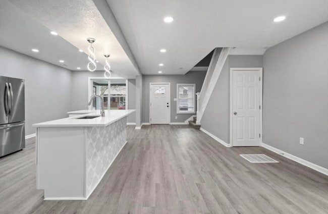 Photo - 846 N Parker Ave