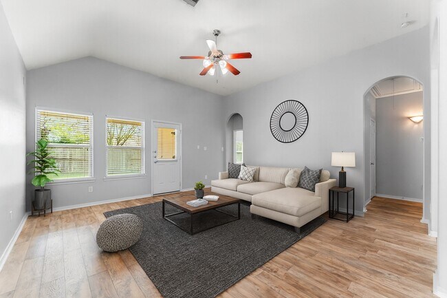 Building Photo - 1426 Kallie Hills Ln