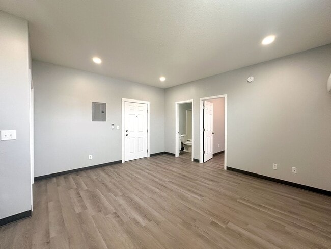 Photo - 1 bedroom 1 bath modern apartment Unit 604-03 North Main Street