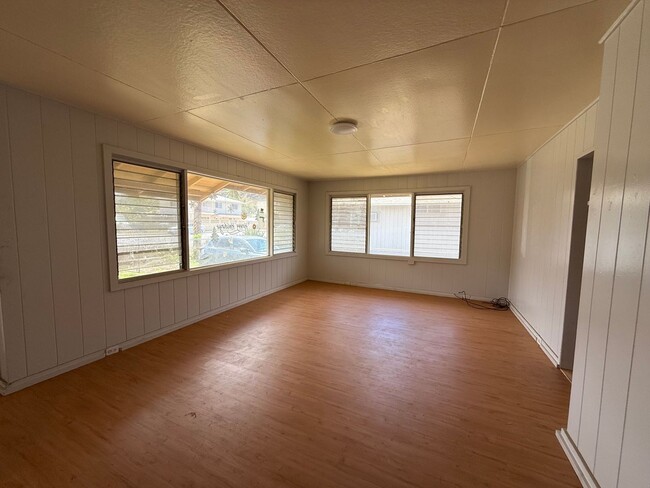 Photo - Single level 3 bedroom/1.5 Bath