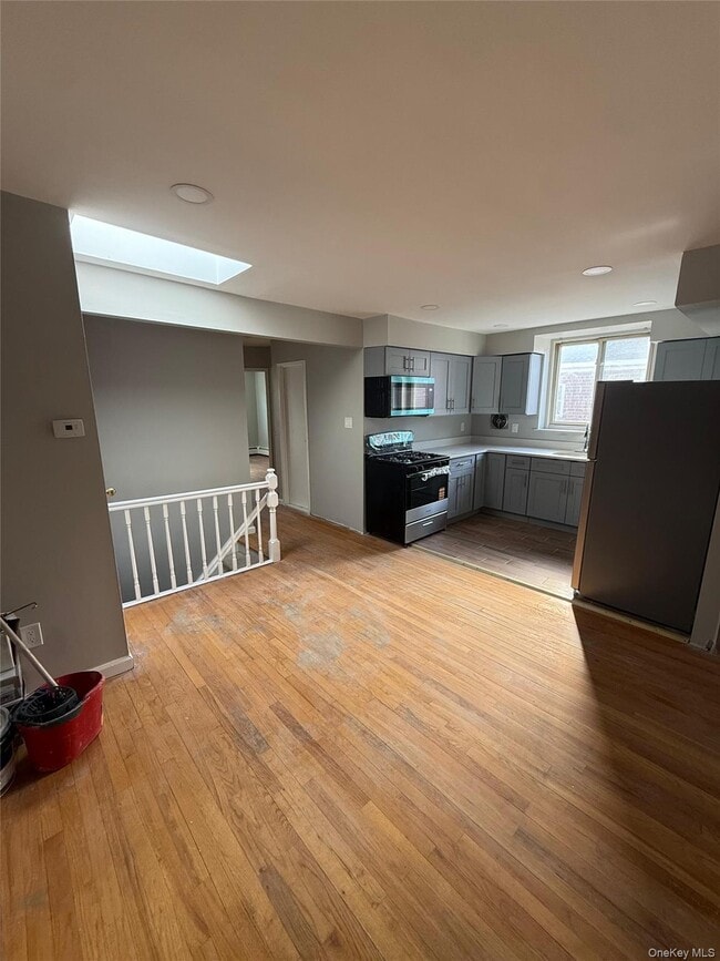 Photo - 5606 Riverdale Ave