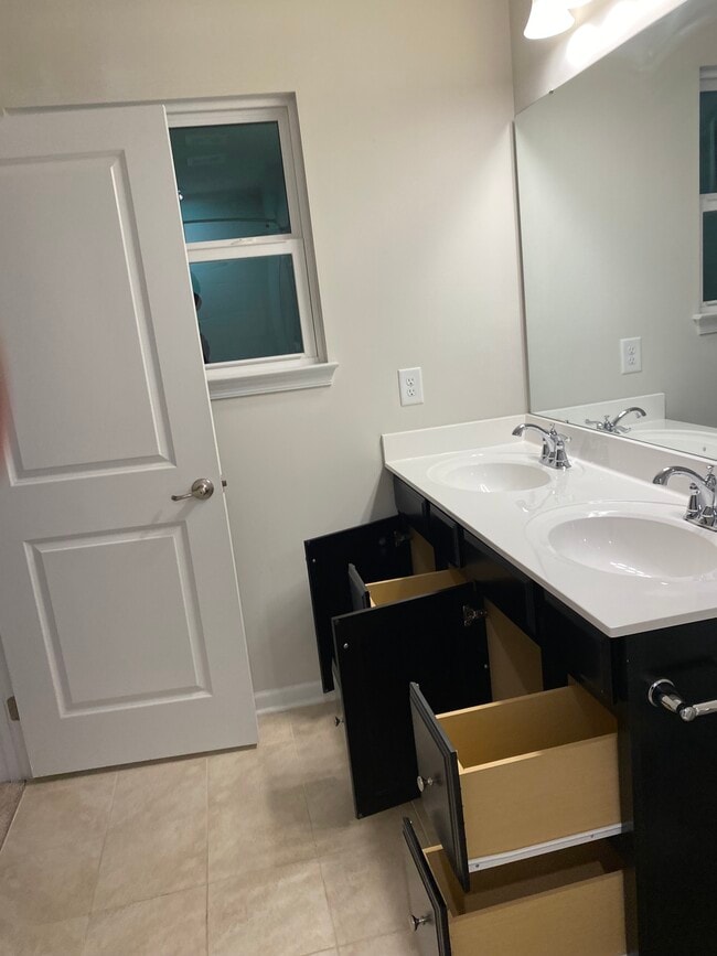 Photo - 5508 Loneleaf Way