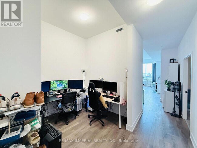 Photo - 2489 Taunton Rd Unit 310