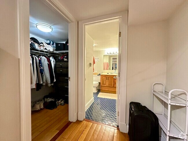 Building Photo - 836 Huntington Ave Rental
