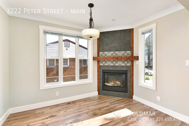 Photo - 2 bedroom Plus Den, 2 Bath with fireplace and high end appliances Unit main