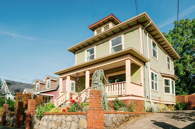 Photo - 5236 NE 18th Ave