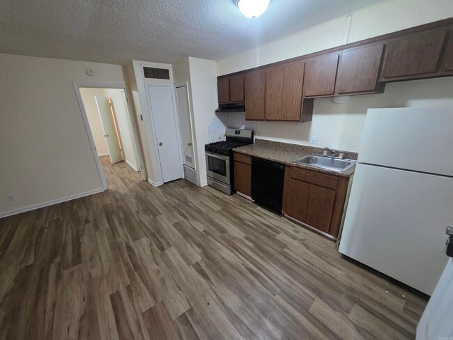 Photo - 201 N Polk St Unit K