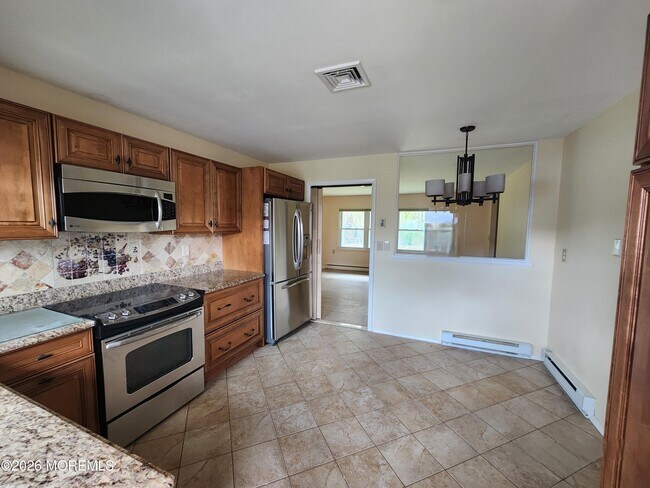 Photo - 341B Canterbury Ct