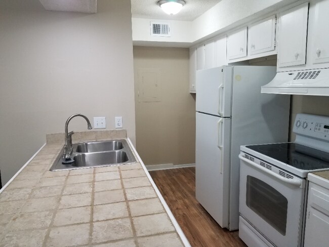 Photo - 3359 E Olive Rd Unit 11B