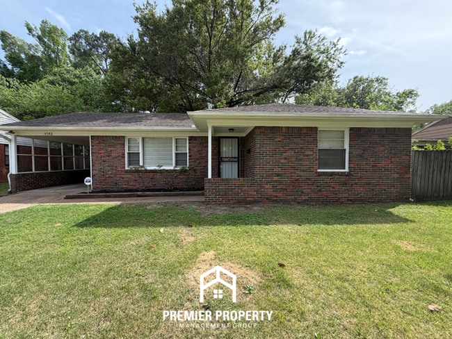 Building Photo - Charming 3BR/2BA in High-Demand 38117 | Hardwood Floors & Fenced Yard