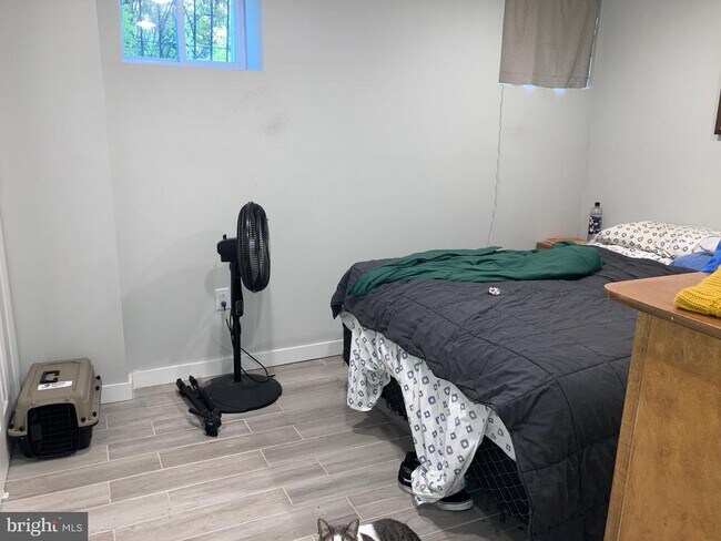 Photo - 5301 Catharine St Unit 3