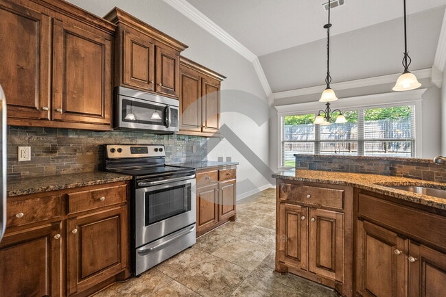 Photo - 6137 Remington Dr