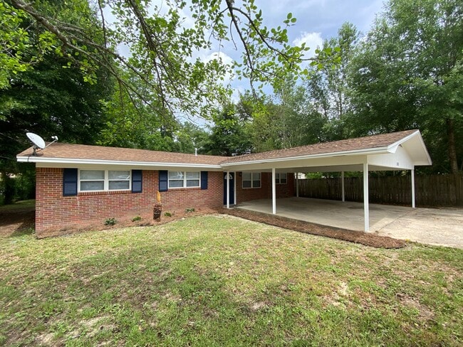 Front of House - 101 Blaylock St Rental