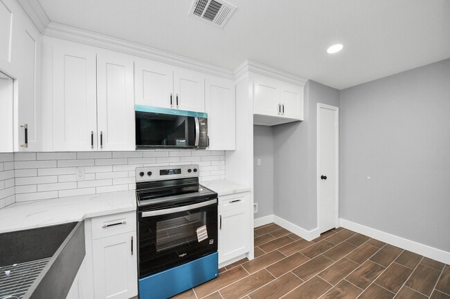 Photo - 10250 Bridgeland Ln