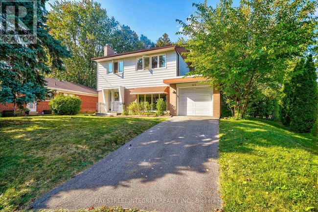 Photo - 63 Rossburn Dr