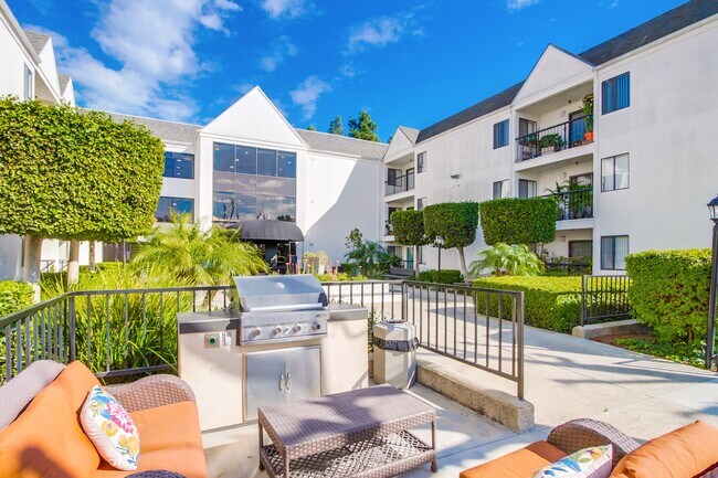Casa Pacifica Senior Apartment Homes