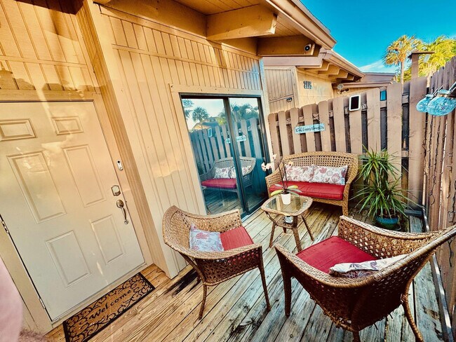 Photo - 2121 SW 82nd Ave