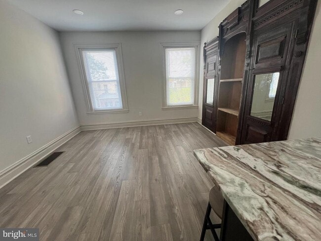 Photo - 1725 N 27th St Unit 2