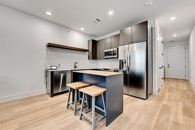 Photo - 2709 E 5th St. Unit 1303