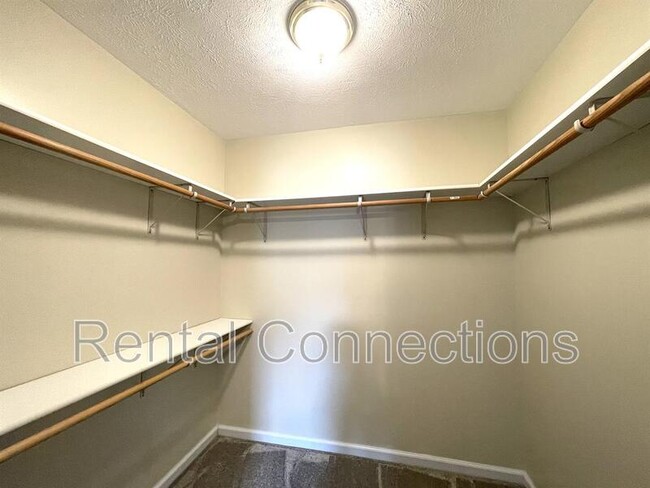 Photo - 601 James Ct Unit ,