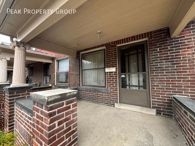 Photo - 828 Dennison Ave