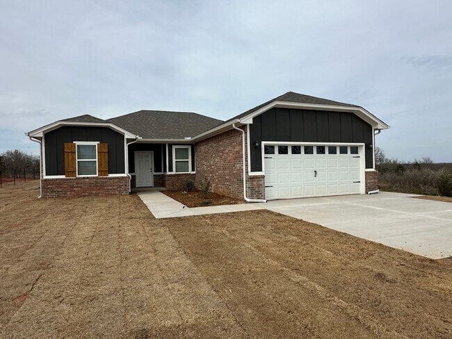 Photo - Ridge Creek Addition 3 bedroom, 2 bathroom on 1.43 acre Wooded Lot!