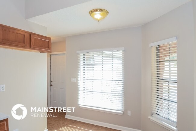 Photo - 8306 Longspur Ave