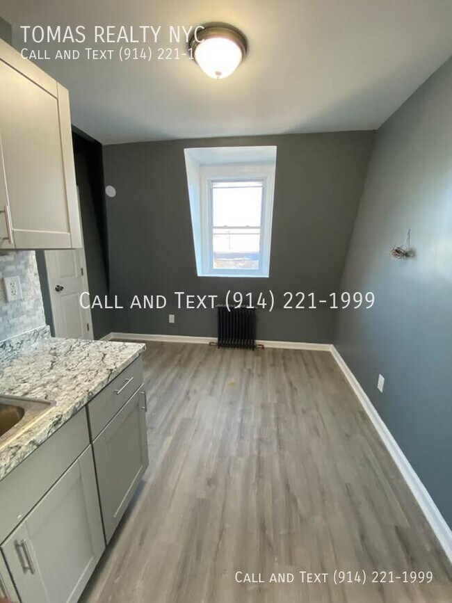 Photo - 155 Waverly St Unit 3rd
