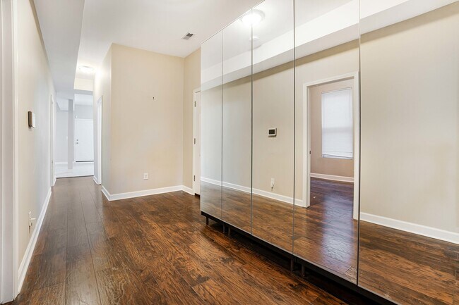 Photo - 6438 S Eberhart Ave Unit 2