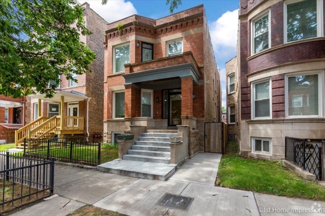 Building Photo - 6118 S Champlain Ave Rental