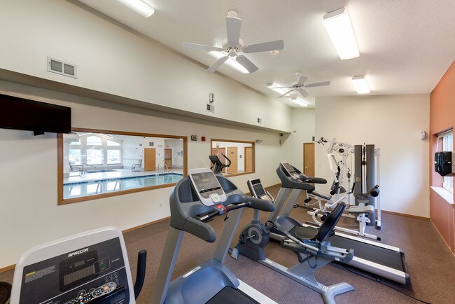 Platinum Valley Apartments