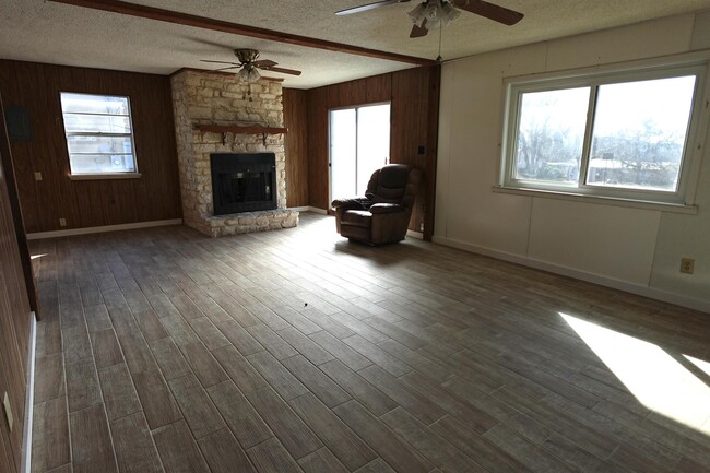 Photo - 801 Mildred Ave