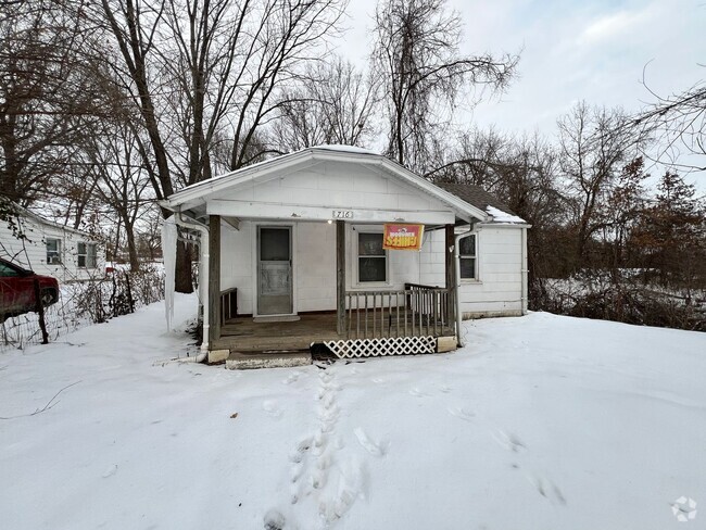 Building Photo - 716 E Kansas Ave Rental